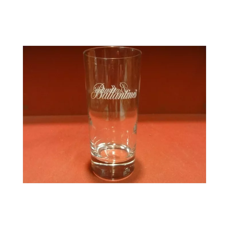 66 VERRES BALLANTINES 22CL HT. 13CM