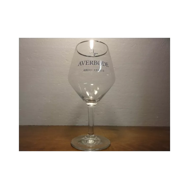 1 VERRE AVERBODE 33CL HT.22CM