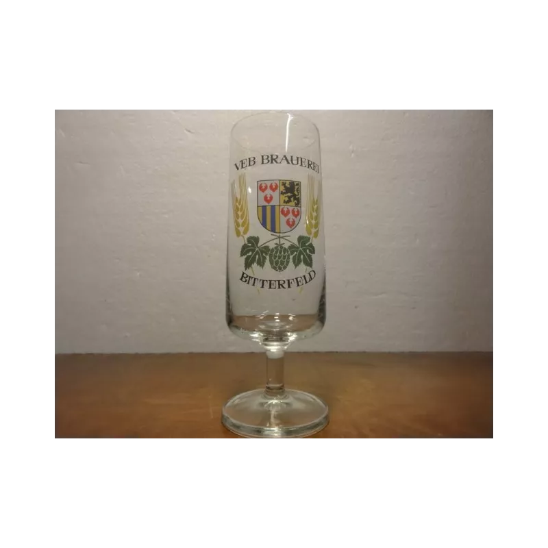 1 VERRE BITTERFELD 20CL HT. 16.40CM