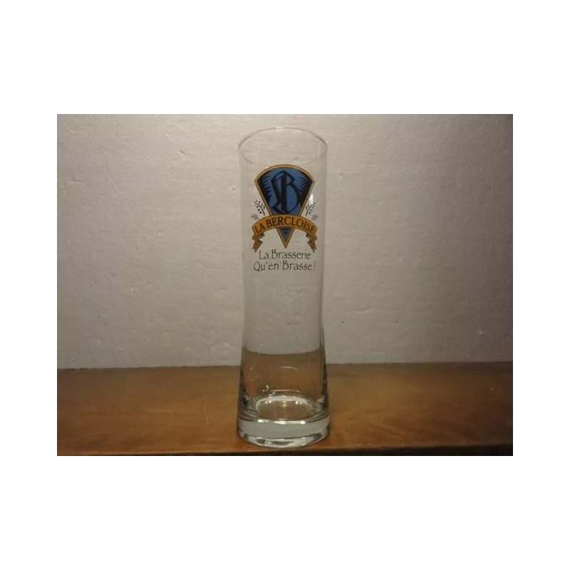 1 VERRE LA BERCLOISE 25CL HT. 17.50CM