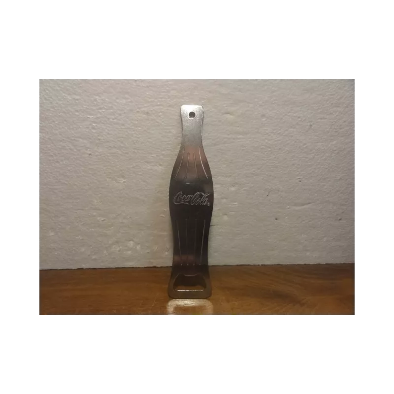 1 DECAPSULEUR COCA-COLA  LONG 15CM