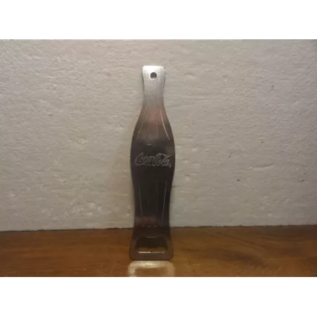 1 DECAPSULEUR COCA-COLA  LONG 15CM