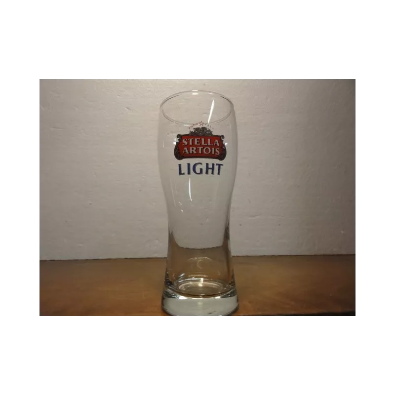 1 VERRE STELLA ARTOIS LIGHT 25CL HT. 15.90CM