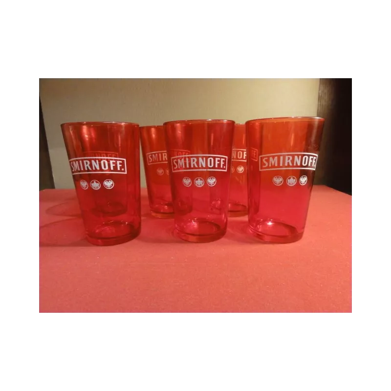 6 VERRES SMRNOFF ROUGES 