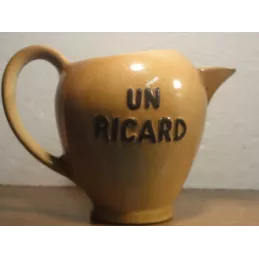 1 PICHET UN  RICARD 1 LITRE ( petit pied)