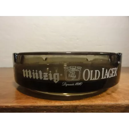 1 CENDRIER MUTZIG OLD LAGER  EN OPALINE 