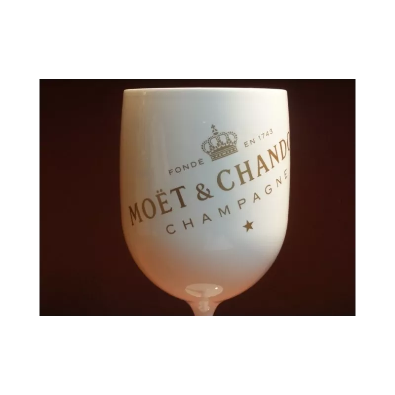 5 FLUTES MOET&CHANDON HT. 22CM