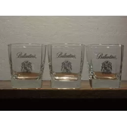 3 VERRES BALLANTINES HT 8CM