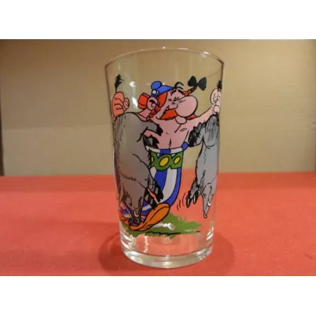 1 VERRE A MOUTARDE OBELIX ET  LES 2 SANGLIERS