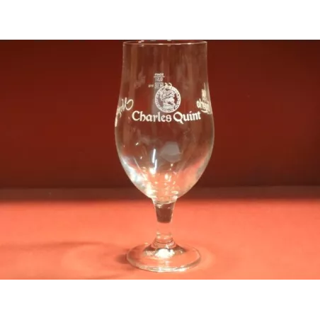 1 VERRE CHARLES QUINT 50CL HT.20.90CM