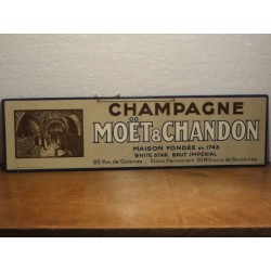 CARTON  CHAMPAGNE  MOET&CHANDON  38.50CMX10.50CM