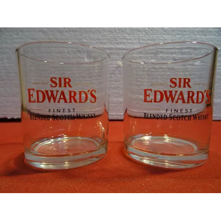 DEUX VERRES SIR EDWARD'S 18CL HT.8.30CM