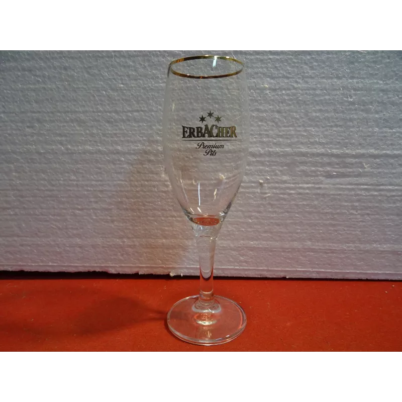 1 VERRE ERBACHER 20CL HT.20.40CM