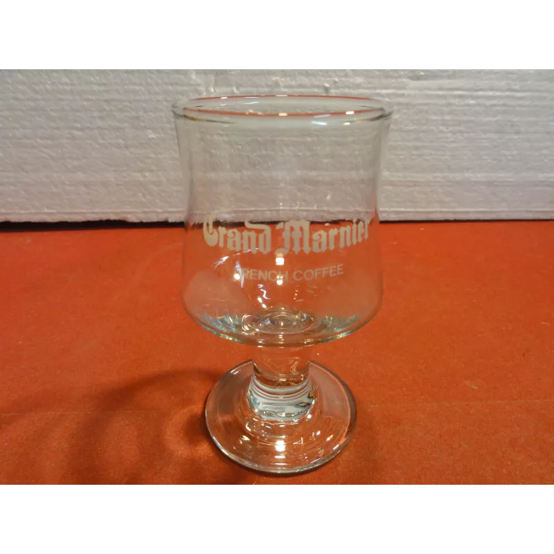 6 VERRES GRAND MARNIER HT .11.50CM