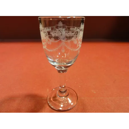 6 MINIS VERRES GRAND MARNIER 2CL HT.8CM