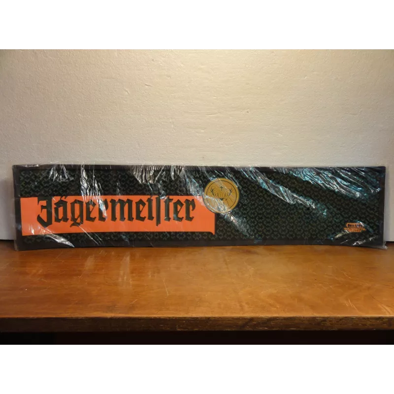 1 TAPIS DE BAR EGOUTTOIR JAGERMEISTER 59CM X13CM