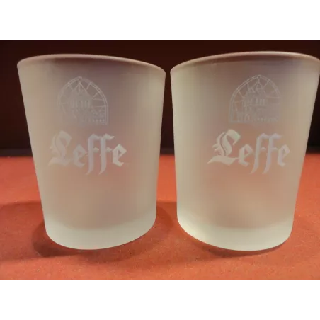 1 MINI VERRE LEFFE  HT. 6.60CM (ecriture blanche)