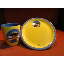ENSEMBLE  DISNEYLAND  2 PIECES  PINOCCHIO
