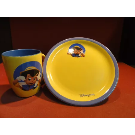 ENSEMBLE  DISNEYLAND  2 PIECES  PINOCCHIO
