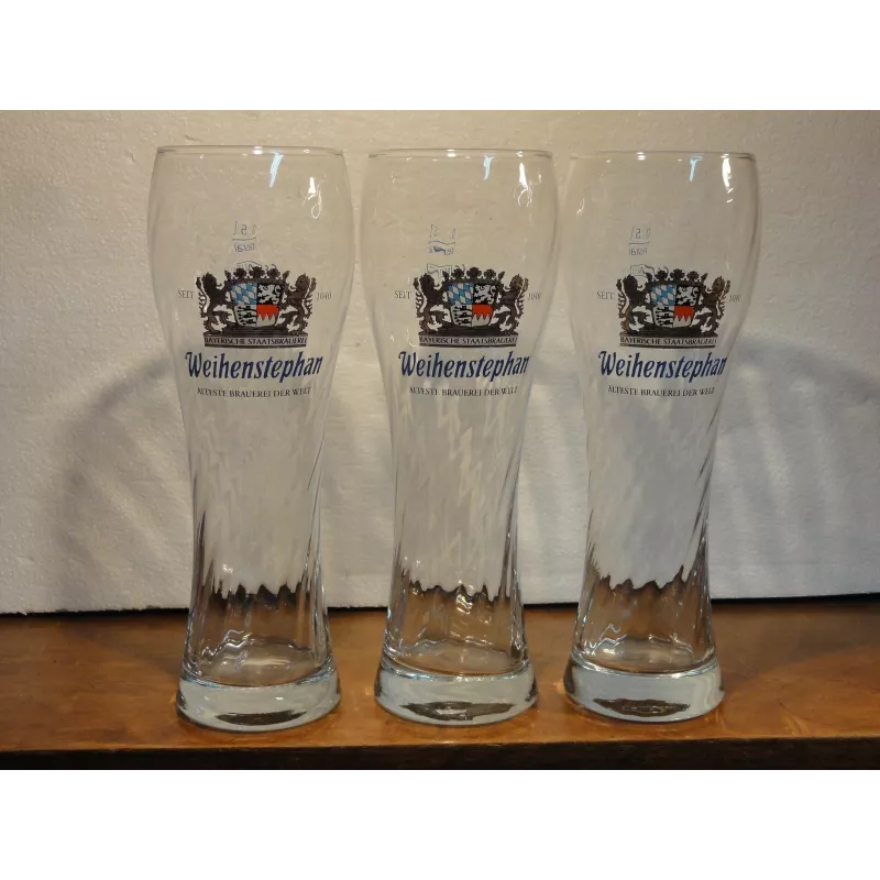 3 VERRES  WEIHENSTEPHAN 50CL HT.24CM