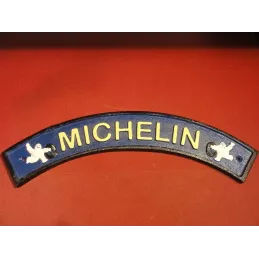 UNE PLAQUE MICHELIN EN FONTE  40CM X7 CM