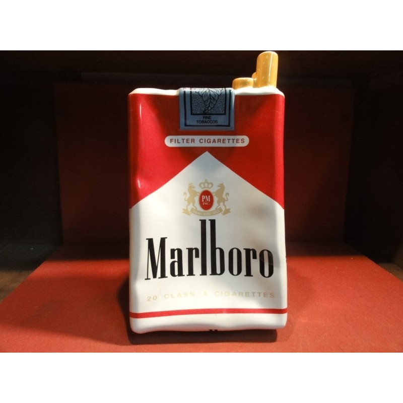 News Cigarettes Grand Cendrier ⋆