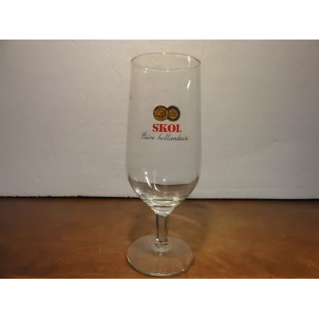 1 VERRE SKOL 25CL HT. 17.50CM