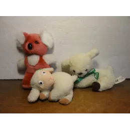 TROIS PELUCHES 