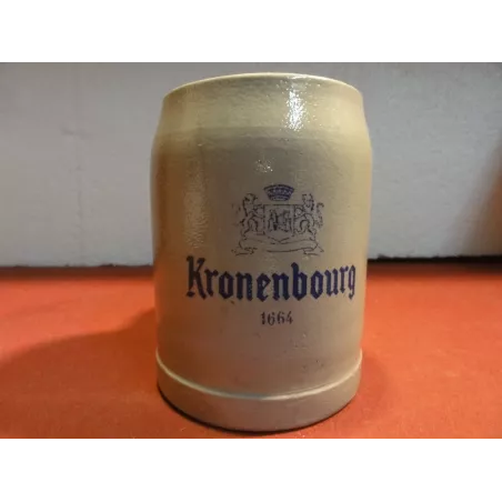 CHOPE KRONENBOURG 1664  EN GRES 25CL HT.10.60CM