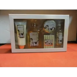 1 COFFRET VANILLE GESCHENKSET NEUF