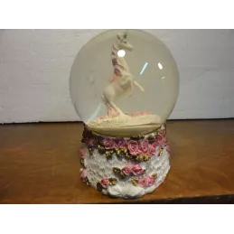 1 BOULE DE NEIGE  LICORNE  HT.13.50CM DIAMETRE 9CM