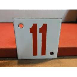 PLAQUE EMAILLEE  N° 11 6.50CM X6.50CM