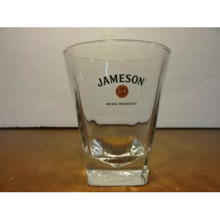 1 VERRE JAMESON 28CL HT.11CM