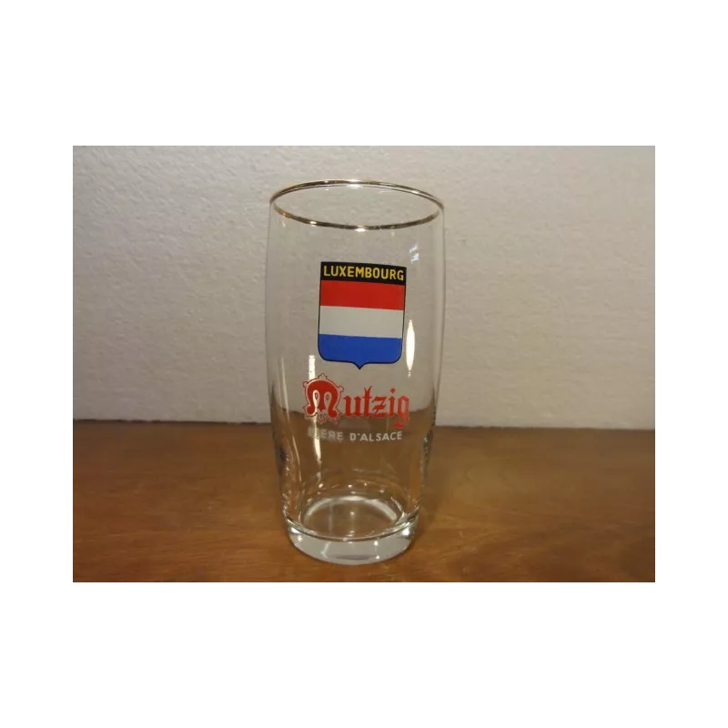 1 VERRE MUTZIG  LUXEMBOURG 20CL