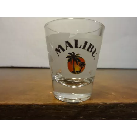 6 SHOOTERS MALIBU  FRESH 3CL