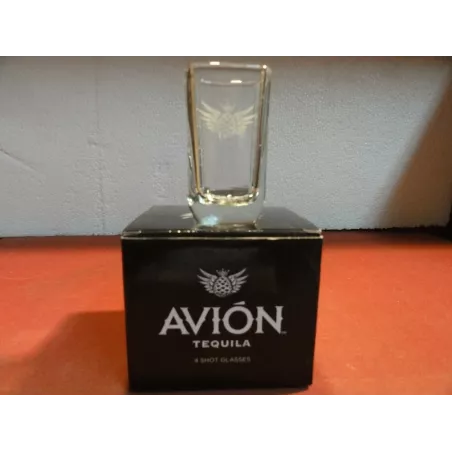 QUATRE SHOOTERS TEQUILA AVION  4/5CL HT. 7CM