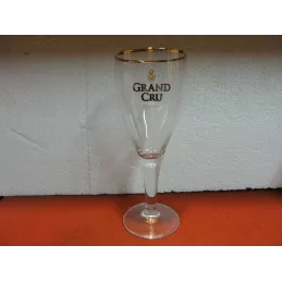6 VERRES  SAINT FEUILLIEN  GRAND CRU 33CL  HT 23.40CM
