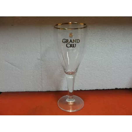 6 VERRES  SAINT FEUILLIEN  GRAND CRU 33CL  HT 23.40CM