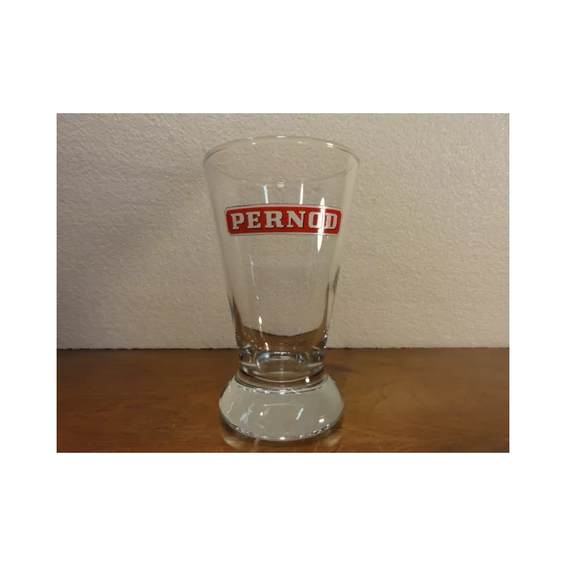 1 VERRE PERNOD 