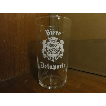 VERRE  BIERE DELAPORTE  25CL HT.11.80CM AMIENS