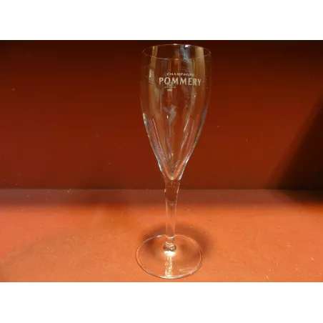 6 FLUTES CHAMPAGNE POMMERY 10CL