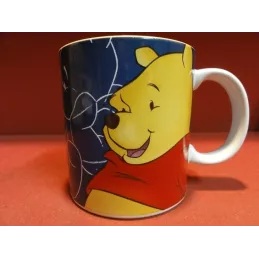 MUG  WINNIE  DISNEYLAND  PARIS  HT. 9.20CM