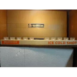 UN METRE JAGERMEISTER  EN BOIS  AVEC 10 SHOOTERS 0,80cm