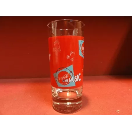 1 VERRE COCA-COLA  IS THE MUSIC  HT 14.50CM