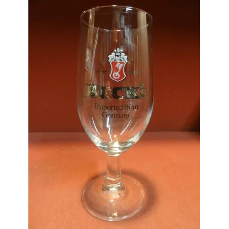 1 VERRE BECK'S 25CL HT.17.20CM