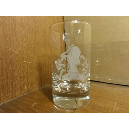 1 VERRE RHUM LA BELLE SANDRINE  HT 10CM