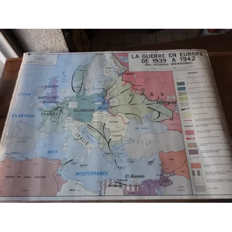 CARTE PLASTIFIEE  LA GUERRE EN EUROPE DE 1939A 1942 LES VICTOIRES ALLEMANDES  1M25X 0M92