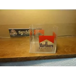 DISTRIBUTEUR DE POST-IT MARLBORO 950CM X9.50CM