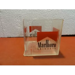 DISTRIBUTEUR DE POST-IT MARLBORO 950CM X9.50CM