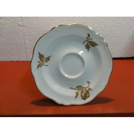 10 SOUS TASSES EN PORCELAINE  GEORGES BOYER